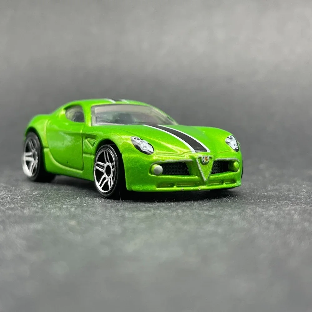 Hot Wheels Alfa Romeo 8c Competizione Green Car Vehicle Diecast 1/64 Scale‎